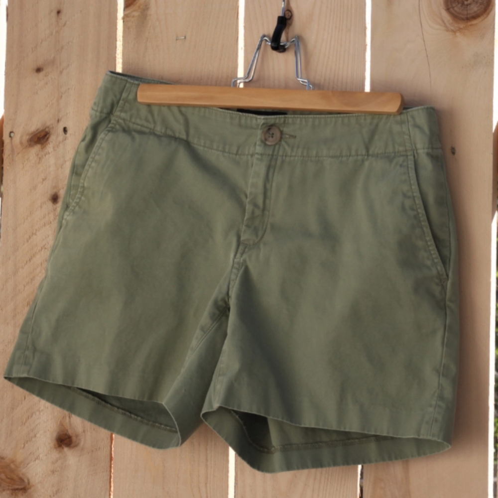 Banana Republic Midi Chino Shorts